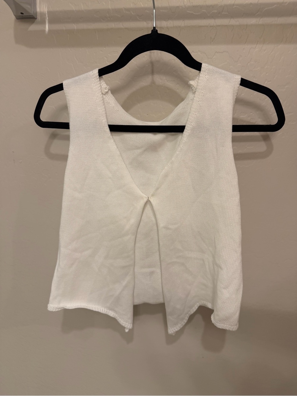 White Knit V-Neck Sleeveless Top